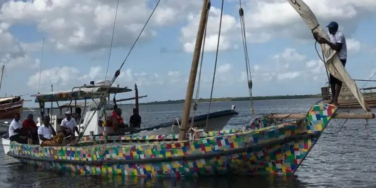 The world’s first dhow made from pure plastic trash collected from beaches and coastal towns will on January 24, make its maiden voyage from Kenya to Zanzibar. FlipFlopi is scheduled to sail from Lamu, at the Kenyan coast, to the Island of Zanzibar on a 14-day trip. It is expected in Zanzibar on February 7. During the trip, the traditional dhow made of recycled plastic will make a number of stops along the way to raise awareness about the over 12 million tonnes of plastic waste being dumped in the ocean every year.