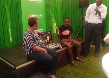Safaricom has unveiled its 30th million customer as it moves to cement its position as the leading telecommunication company in Kenya. The telco which unveiled the customer on Monday announced it will fulfill his ambition to join a leading technical institution in the country. Denis Muthii, aged 19 from Kimunye in Kirinyaga County, will see Safaricom fund his tuition and upkeep for a technical course in Mechanical Engineering.The telco has increased its customer base to more than 30 million beating its bitter rival Airtel among other service providers in Kenya.