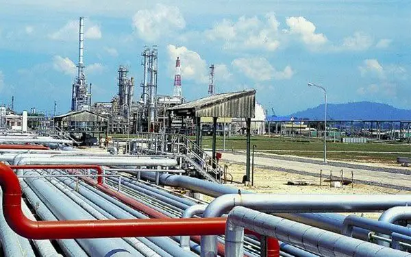 Uganda oil refinery gets funding from Africa Finance Corporation