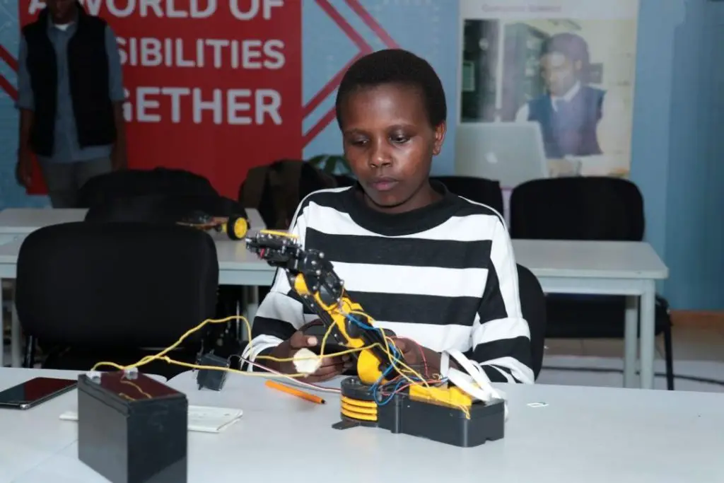 A student works on one of the robots at the lab. Riara University says that the need for intelligent products and technologies has seen continuous growth in the world today. www.theexchange.africa