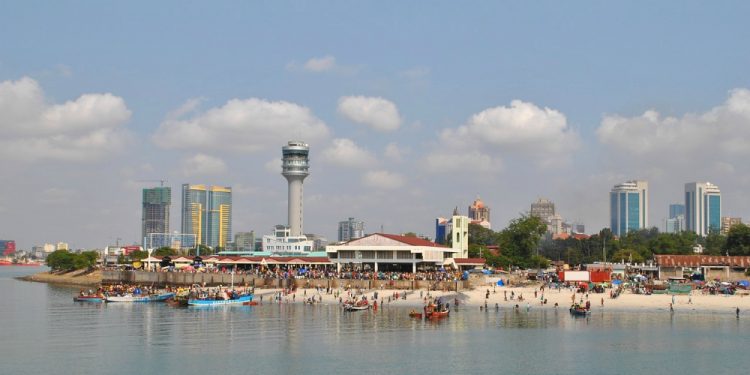 Dar es Salaam, Tanzania's commercial capital: Umaizi: Exchange