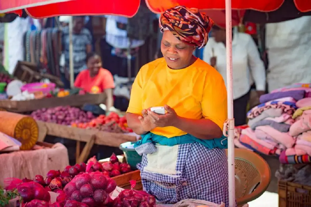 Women in a market. Women in business have a big role to play in a post-covid 19 Africa. www.theexchange.africa