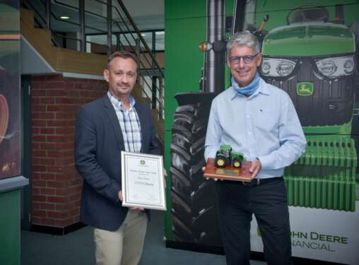 Photographed at John Deere Africa’s head office are Jaco Beyers, Managing Director, John Deere Africa Middle East (left) with Len Brand, CEO, Tata International Africa, who accepted the award on behalf of Tata Ghana.
