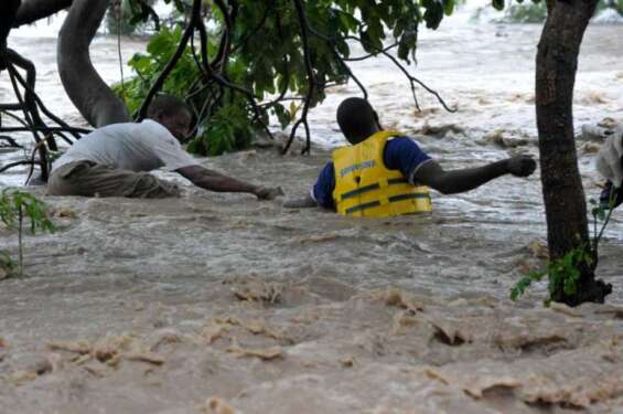 Floods in Tanzania : Photo by Houston Chronicles: Exchange