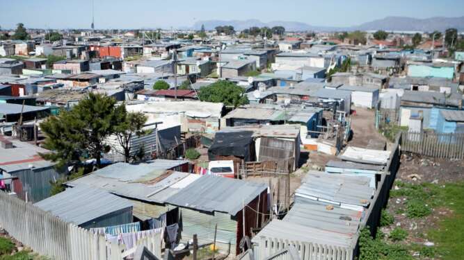 An informal settlement in South Africa. The projected continent-wide economic recovery will not favour populations with lower levels of education, few assets and those working in informal jobs. www.theexchange.africa