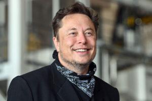 Elon Musk urges WFP solve world hunger 106926992 1628885077267 elon