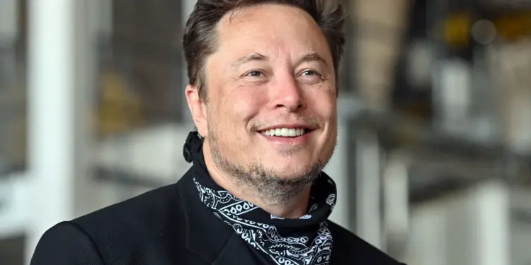 Elon Musk is the world second wealthiest man (Photo/CNBC)