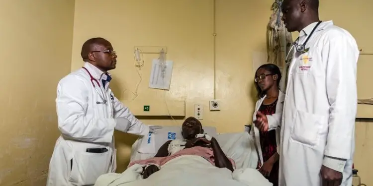 A patient being attended to at the Kijabe Hospital in Kenya. Climate change has led to an increase in disease carrying insects and the emergence of new diseases in Africa. www.theexchange.africa