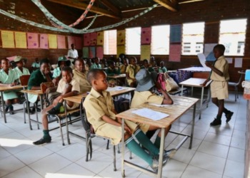 Pupils in class in Zimbabwe. Rwanda is targeting Zimbabwean teachers to teach the East African nation. www.theexchange.africa