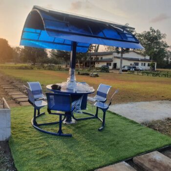 SolarPocha allows people to conviniently work outdoors. www.theexchange.africa