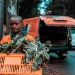 A TopUp Mama employee delivering kale (sukuma wiki)/ TopUp Mama