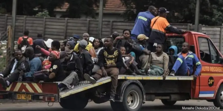 Open-ended truck carrying passengers in Harare (Photo/ 263Chat)