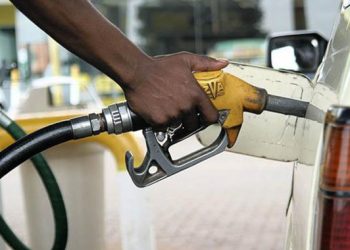 ZERA increases fuel prices. Fuel service station attendant pumping fuel into a car (Photo/ Herald)
