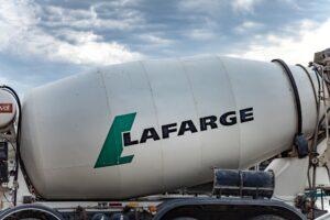 Chinese cement giant fails to acquire Lafarge Cement Zimbabwe shutterstock 516138313