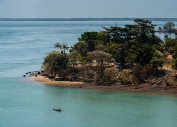 Coast of an island, Bissagos Archipelago (Bijagos), Guinea Bissau.  UNESCO Biosphere Reserve