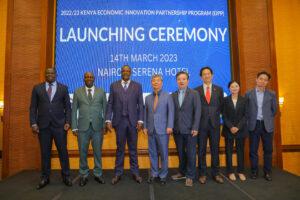 Korea to develop transport system for Kenya’s first smart city ICT CS Elid Owalo 3rd f. left Roads PS Eng. Joseph Mbugua 2nd f. left with Kenya Korea Government representatives during the launch of year 2 EIPP projects.
